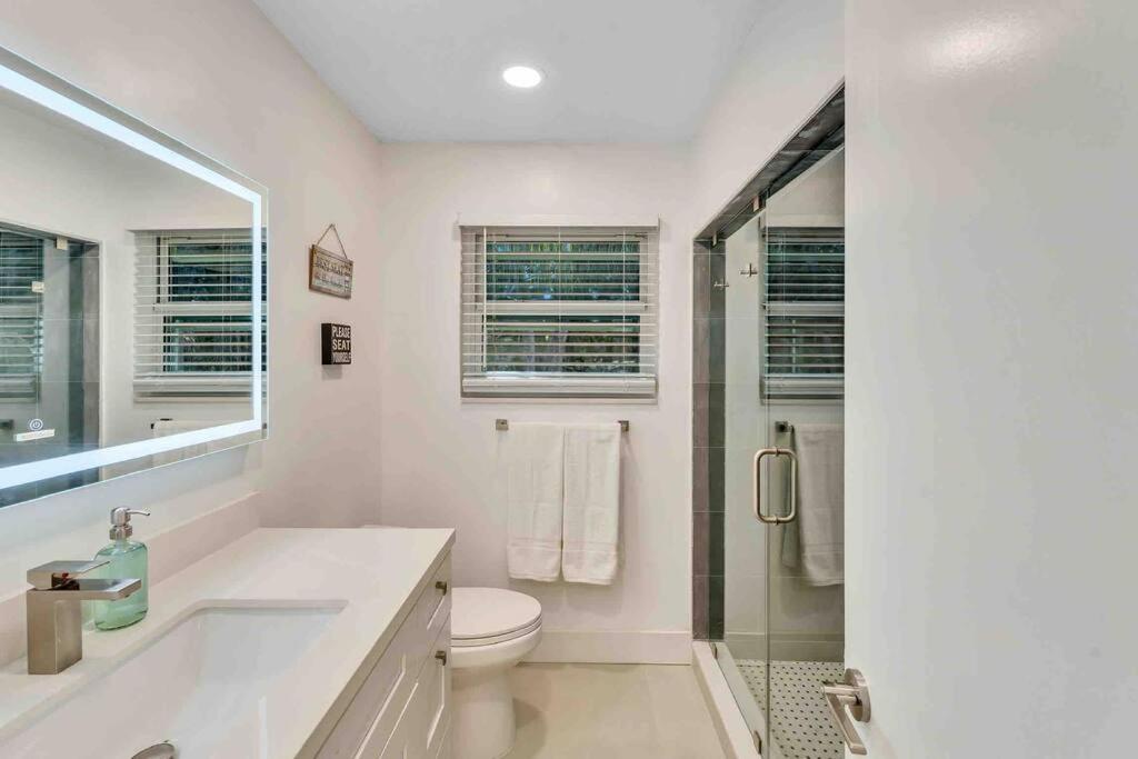 Rare Hidden Getaway Heated Pool 1.5 Acres! Sleeps 16 Fort Lauderdale Exterior foto