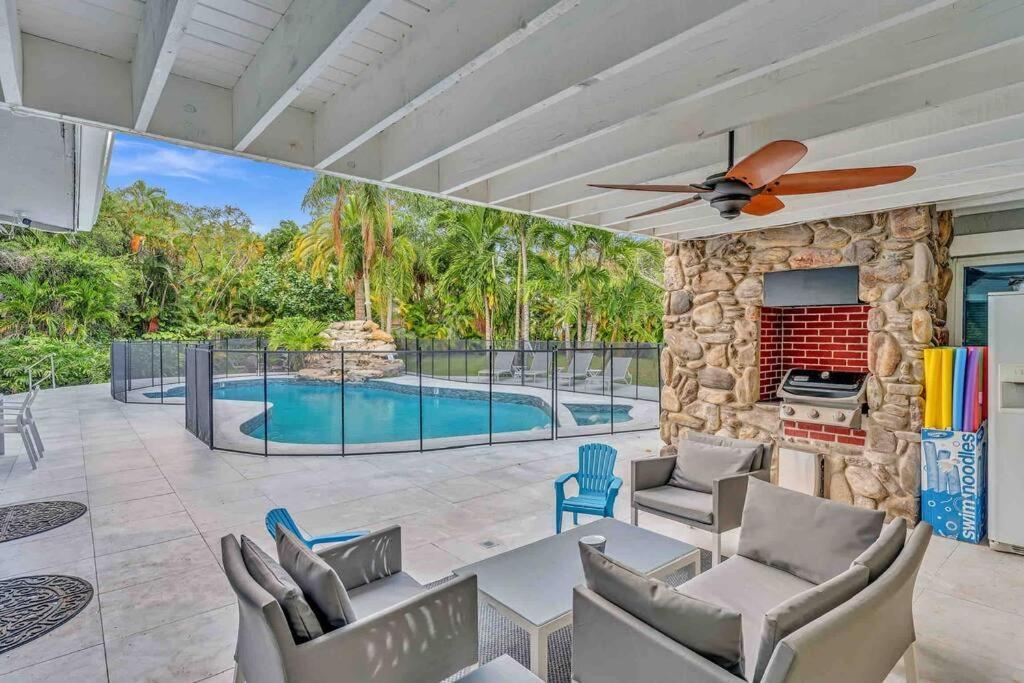 Rare Hidden Getaway Heated Pool 1.5 Acres! Sleeps 16 Fort Lauderdale Exterior foto