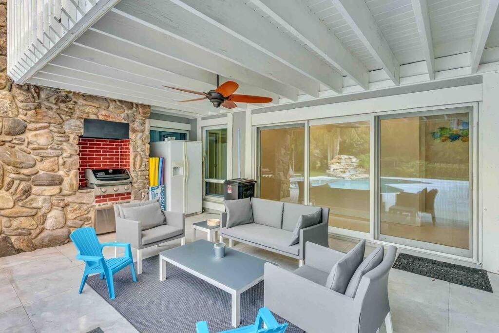 Rare Hidden Getaway Heated Pool 1.5 Acres! Sleeps 16 Fort Lauderdale Exterior foto