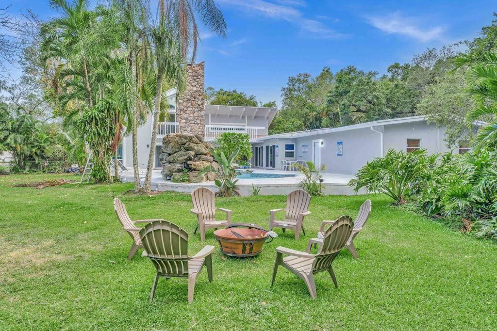 Rare Hidden Getaway Heated Pool 1.5 Acres! Sleeps 16 Fort Lauderdale Exterior foto