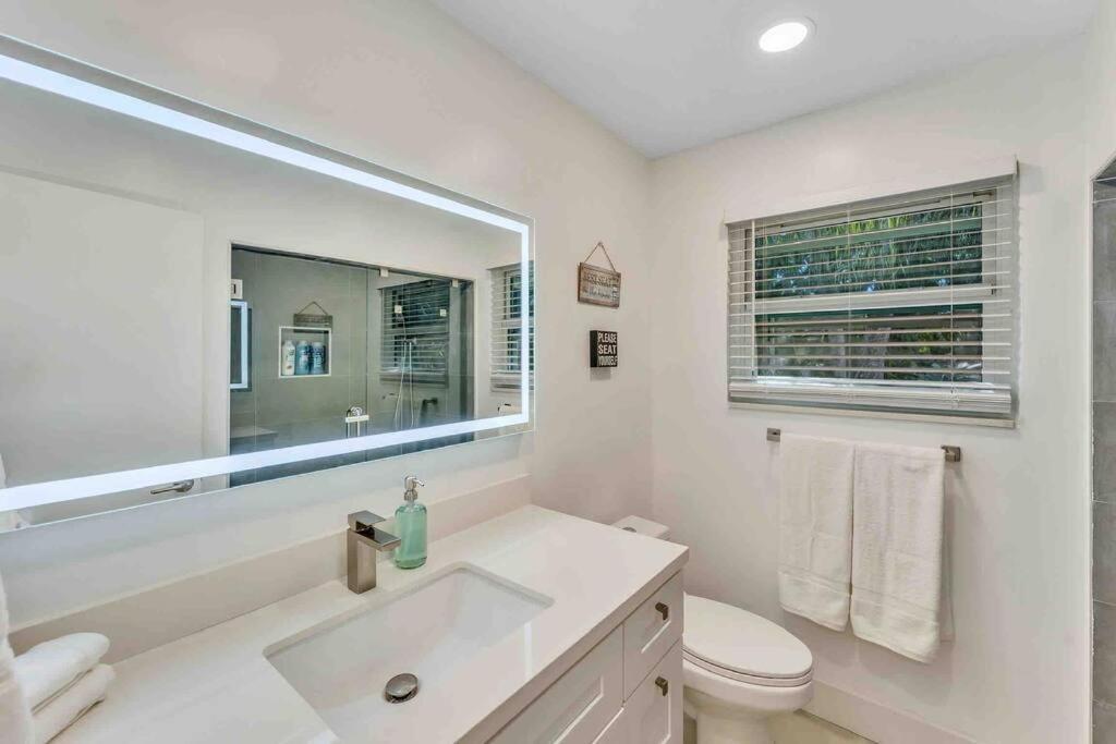Rare Hidden Getaway Heated Pool 1.5 Acres! Sleeps 16 Fort Lauderdale Exterior foto